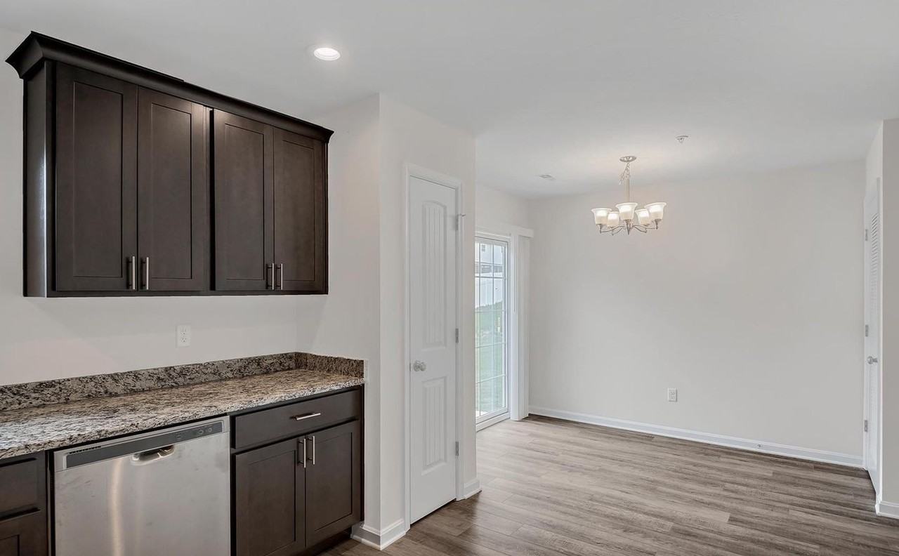 3625 Kortni Dr - Photo 3 of 10
