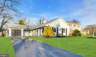 17 Parish Ln - Photo 1 of 1