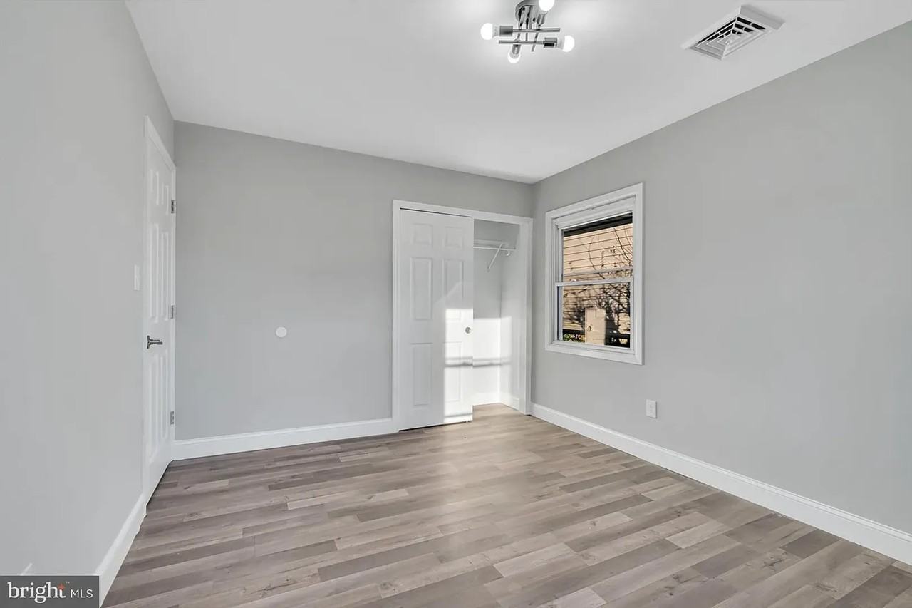 17 Parish Ln - Photo 5 of 34