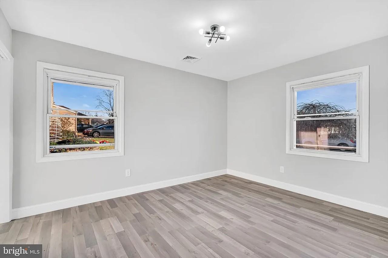 17 Parish Ln - Photo 6 of 34