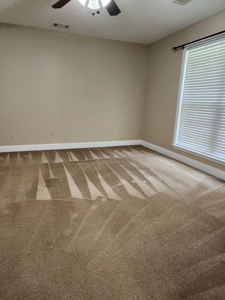 112 Maplewood Ave Sw #1 - Photo 6 of 8