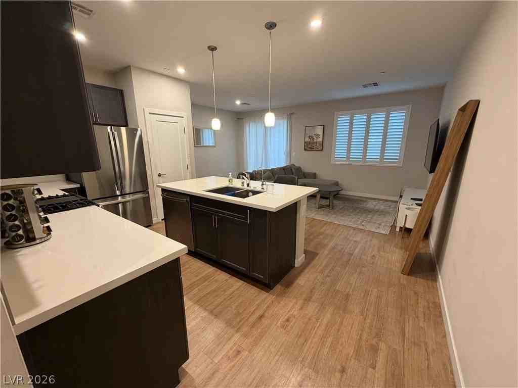 9262 Desert Pearl Ave - Photo 5 of 29
