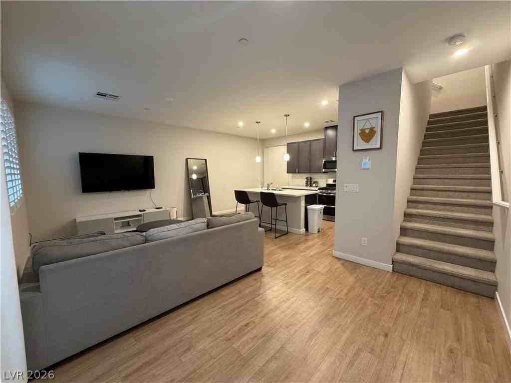 9262 Desert Pearl Ave - Photo 7 of 29