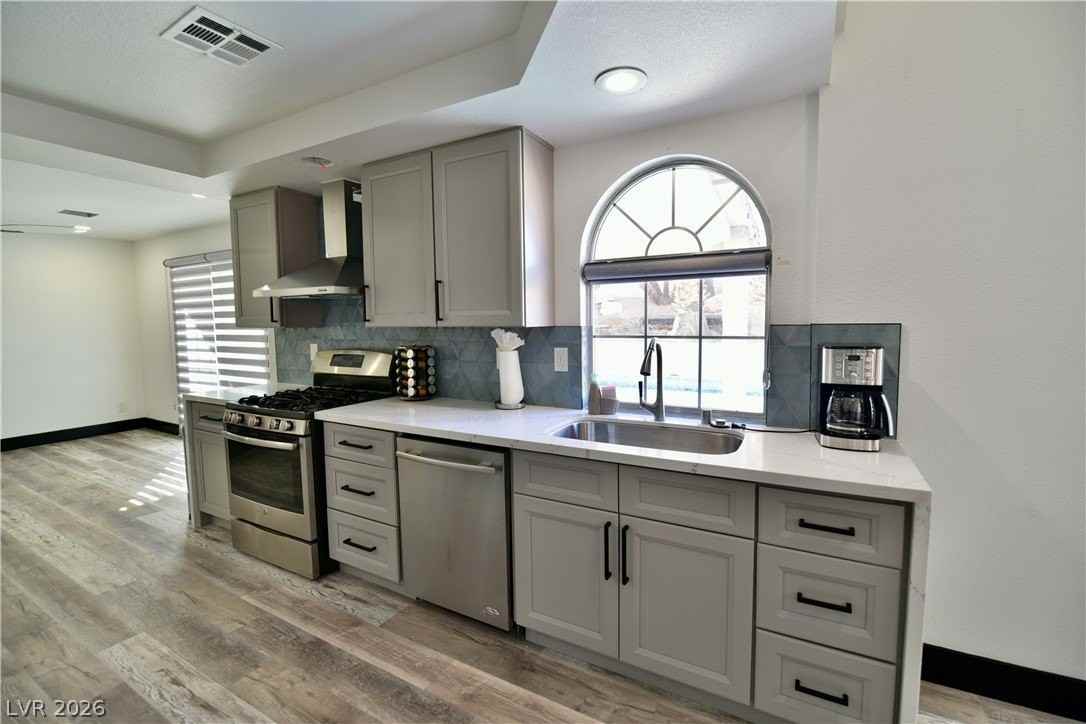 1522 Plain Sight Ave - Photo 5 of 38