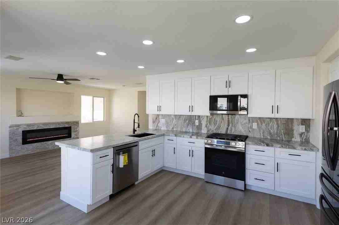 2050 Paterno Ave - Photo 4 of 19