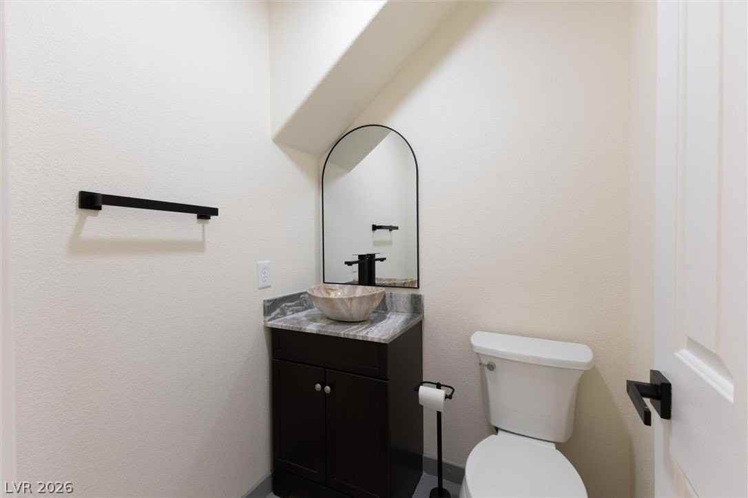 2050 Paterno Ave - Photo 6 of 19