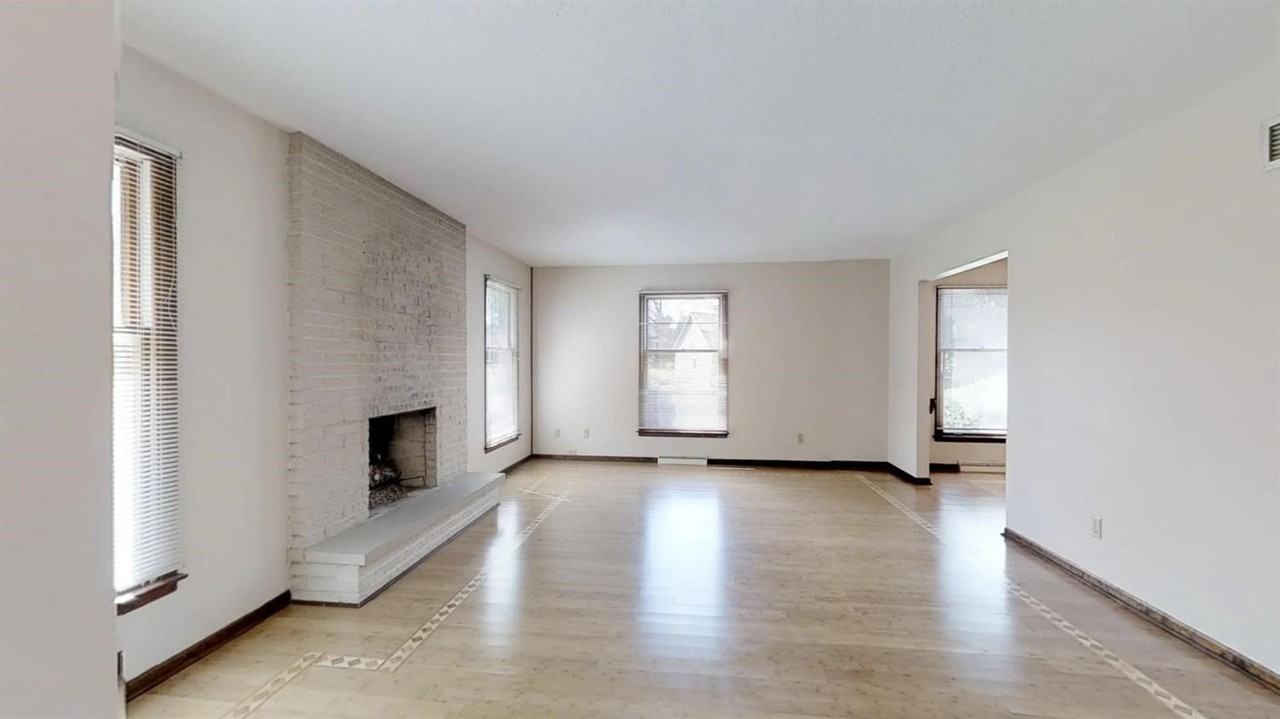 933 High Meadow Dr - Photo 2 of 30