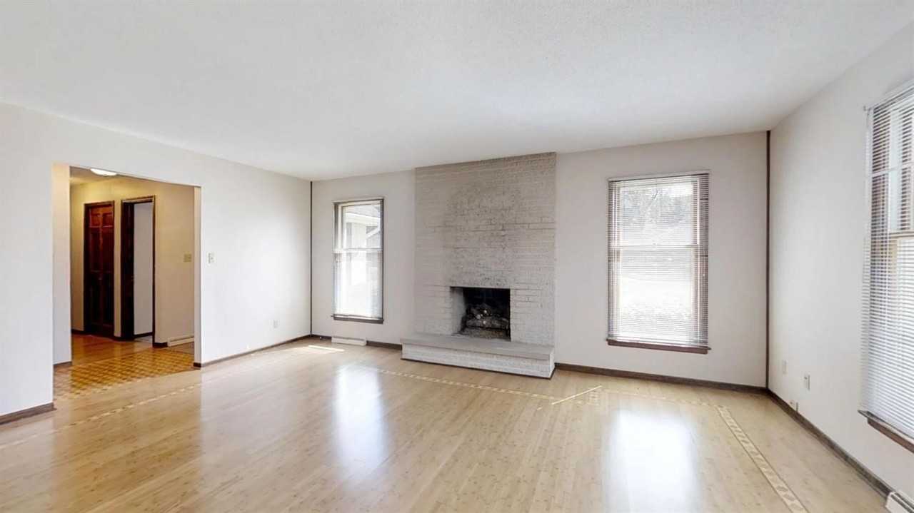 933 High Meadow Dr - Photo 4 of 30