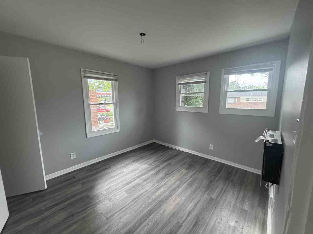 1735 Meadowlane St - Photo 5 of 14