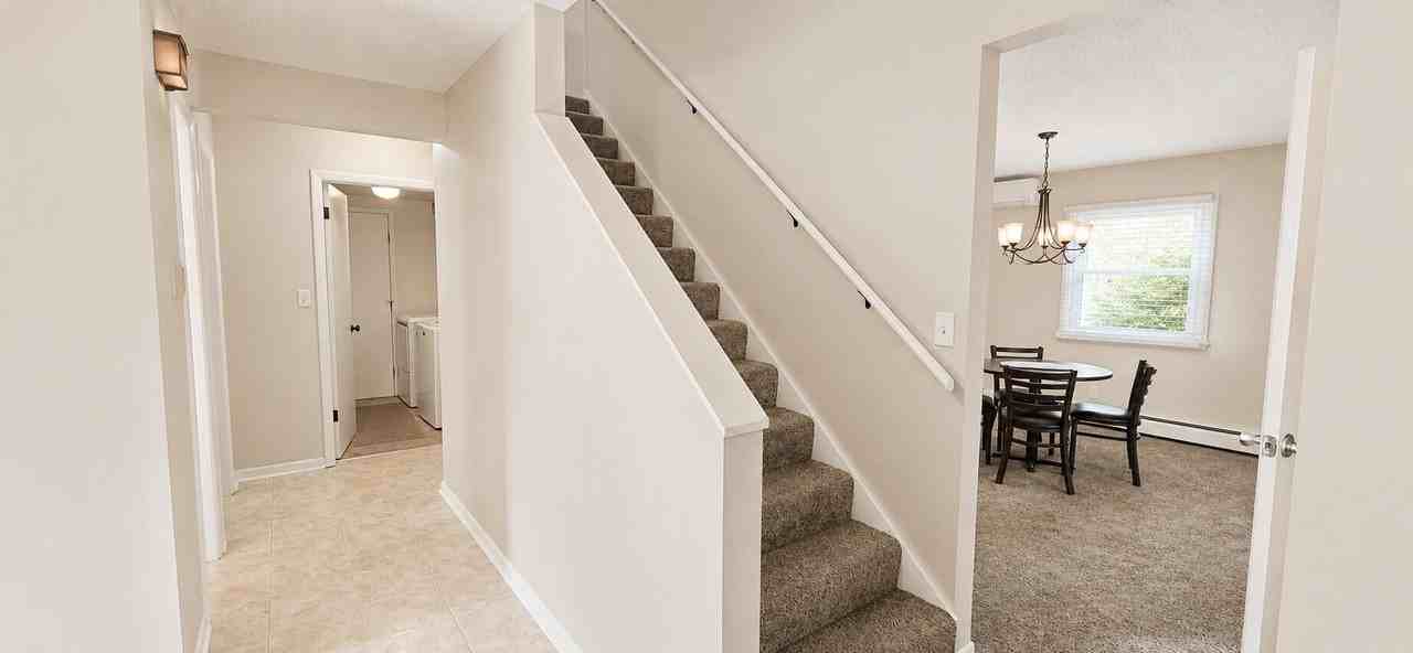 819 Elm St - Photo 6 of 48