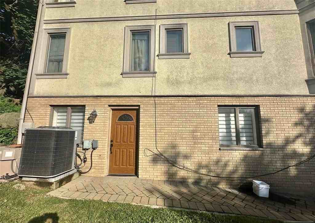 447 Jane St