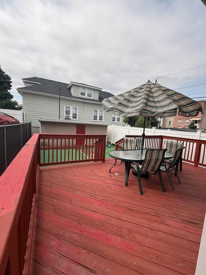 133 Centre Ave - Photo 4 of 16