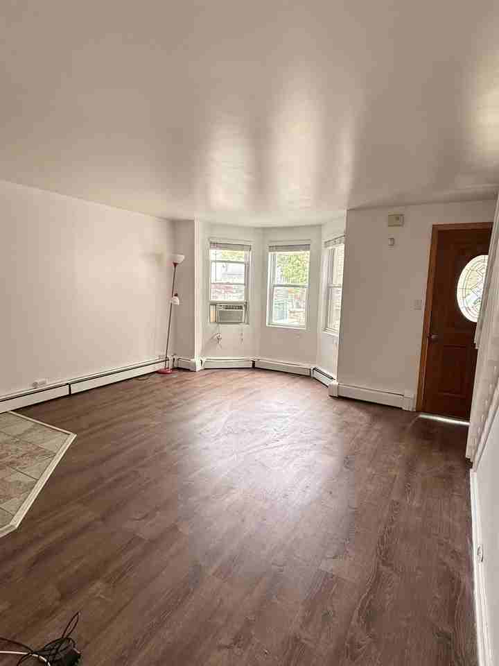 133 Centre Ave - Photo 6 of 16