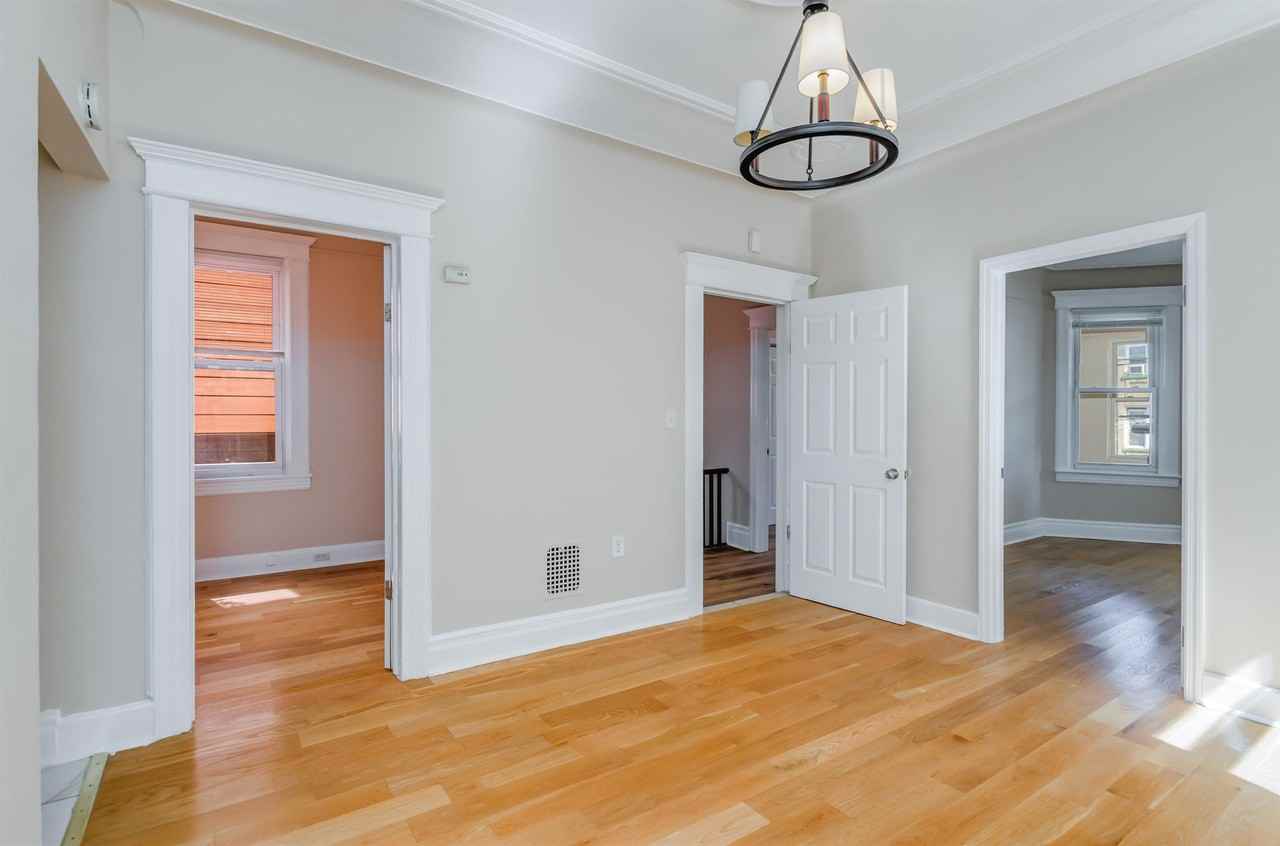 124 W 54th St #2 - Photo 2 of 17