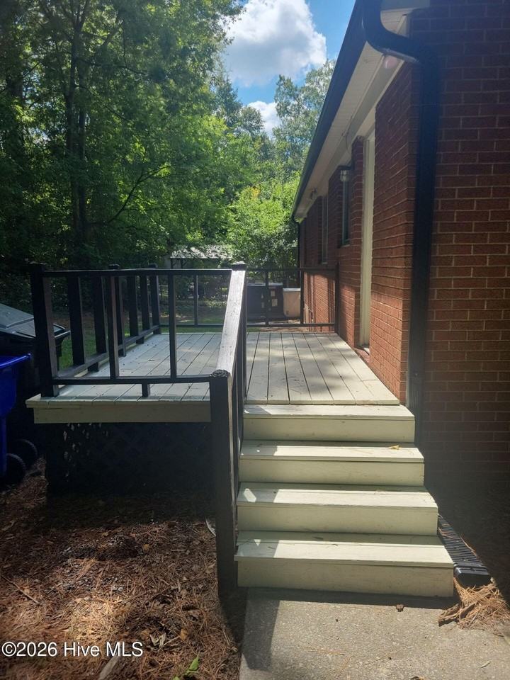 110 N Warren St - Photo 5 of 21