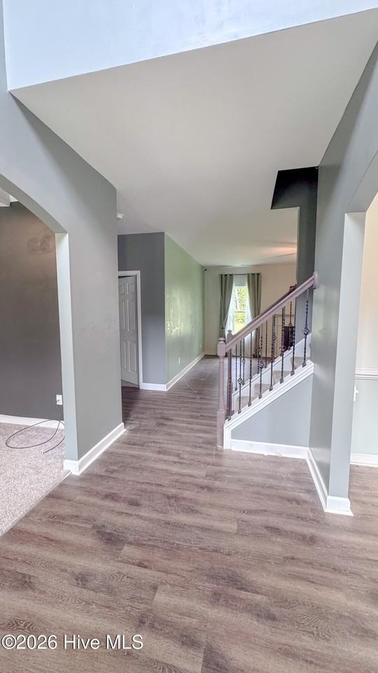 103 Cloud 9 Dr - Photo 3 of 39