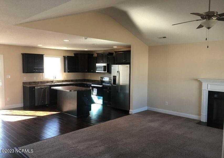 608 Carat Ct - Photo 2 of 6