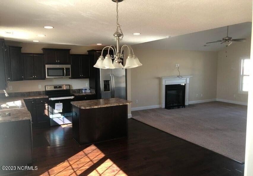 608 Carat Ct - Photo 3 of 6