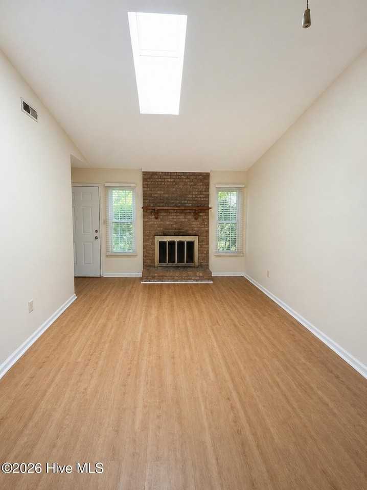 114 Pine Crest Dr - Photo 6 of 28
