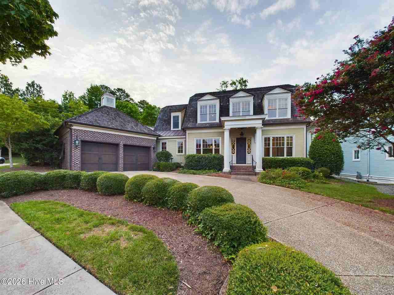 3724 Rolston Dr - Photo 2 of 50