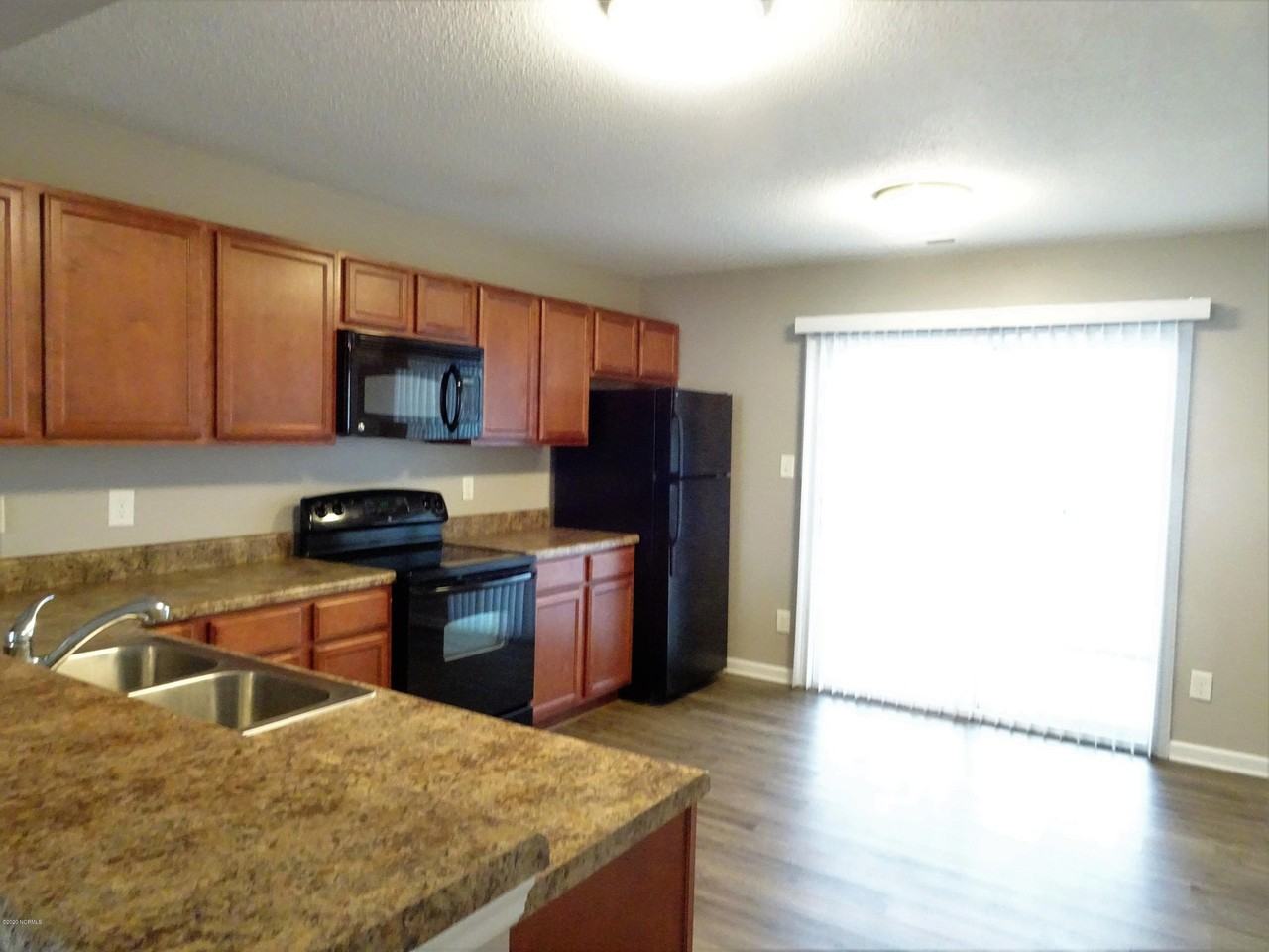 4001 Grandeur Ave - Photo 5 of 14