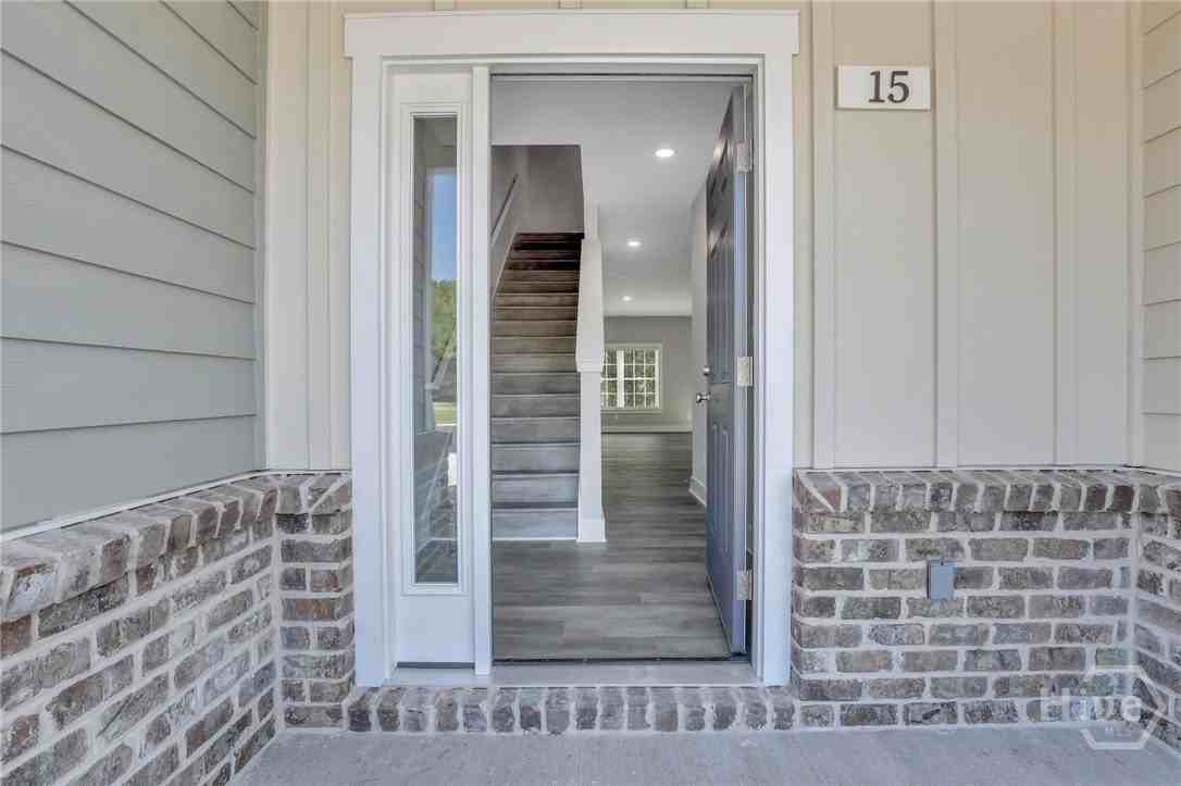 105 Sherwood Ct #2 - Photo 4 of 31