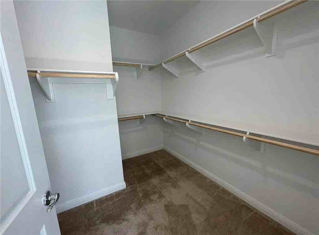 20814 W Bur Oak Cir - Photo 3 of 8