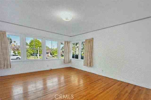 1385 Belhaven Rd - Photo 3 of 8