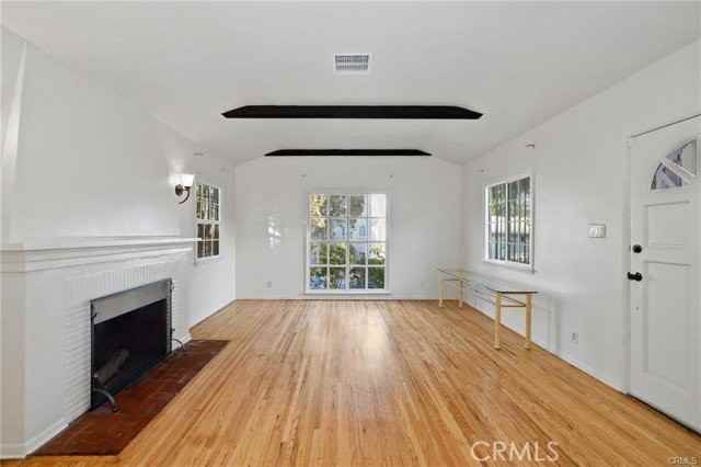 1283 S Dunsmuir Ave - Photo 4 of 8