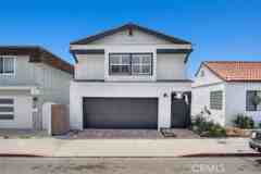 925 Manhattan Ave - Photo 1 of 1