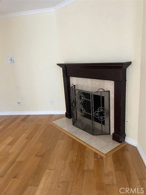 918 21st St - Photo 4 of 8