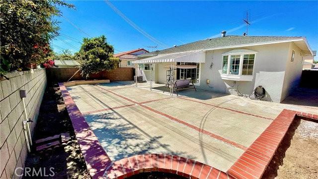 11652 Faculty Dr - Photo 2 of 8
