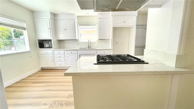 11652 Faculty Dr - Photo 3 of 8