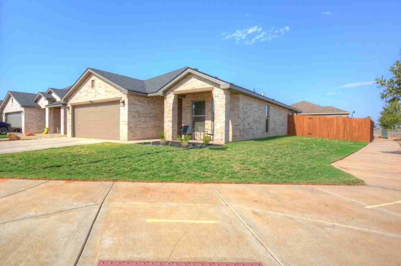 2901 Corpus Ave - Photo 2 of 23