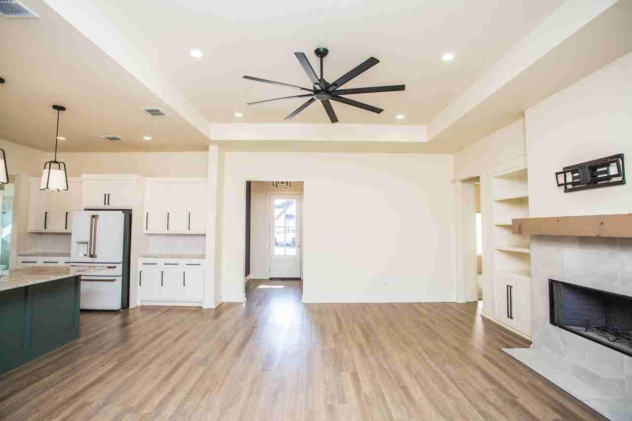 12010 Troy Ave - Photo 6 of 50