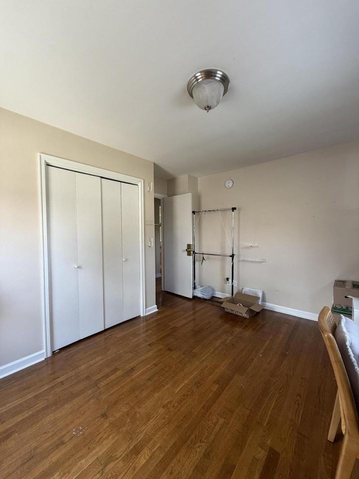 341 Hollyhill Dr - Photo 7 of 15