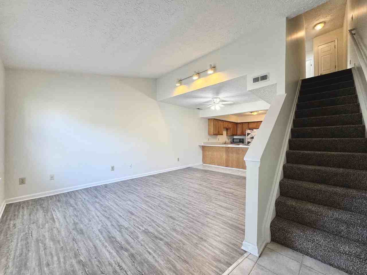 1100 Horsemans Ln #39 - Photo 3 of 18