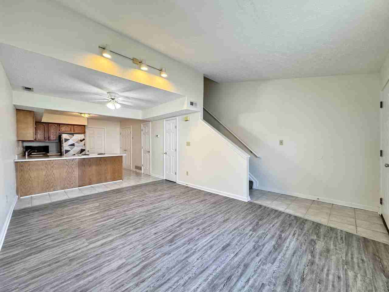 1100 Horsemans Ln #39 - Photo 4 of 18