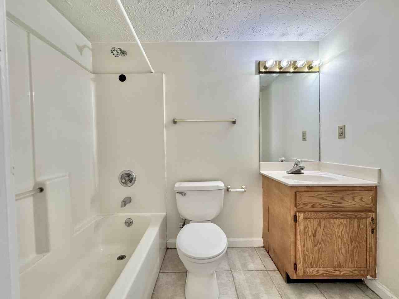 1100 Horsemans Ln #39 - Photo 7 of 18