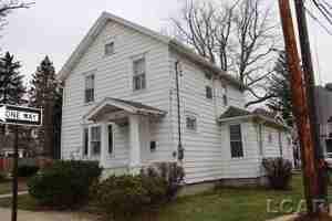 featured image of 402 S Winter St