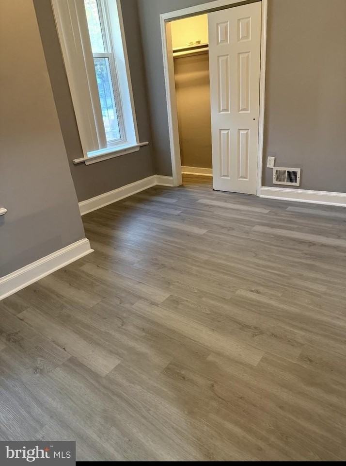 3235 Ely Pl Se - Photo 4 of 7