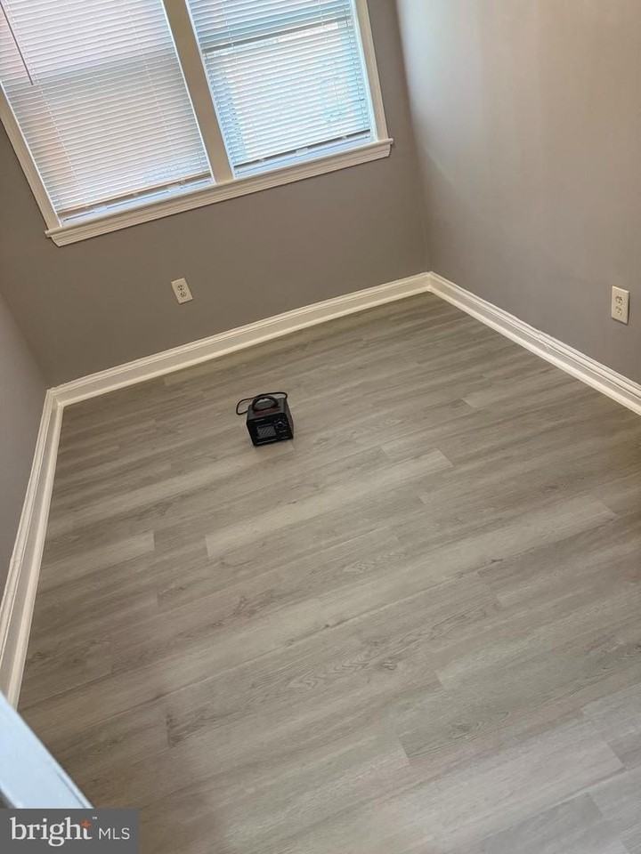 3235 Ely Pl Se - Photo 6 of 7