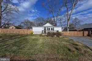 featured image of 1615 Grange Rd