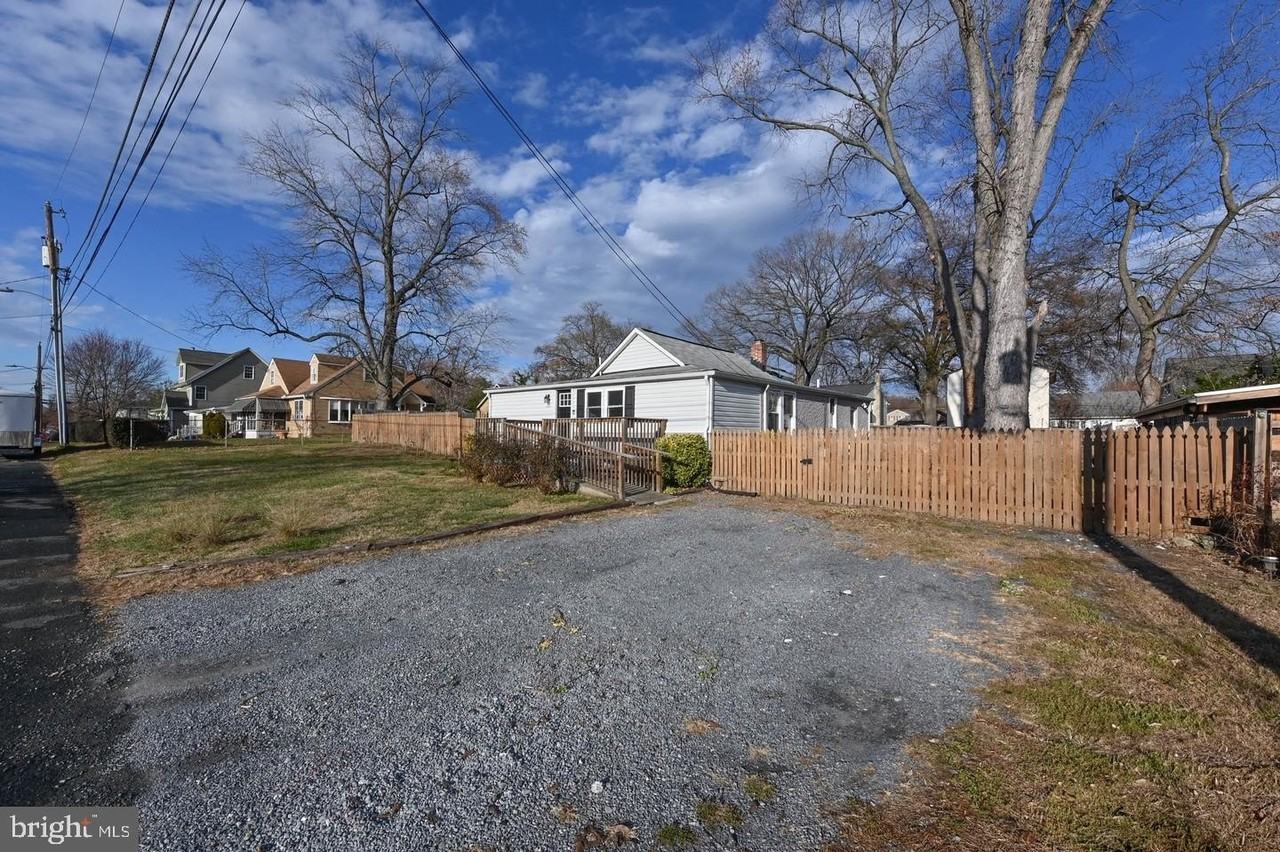 1615 Grange Rd - Photo 3 of 29