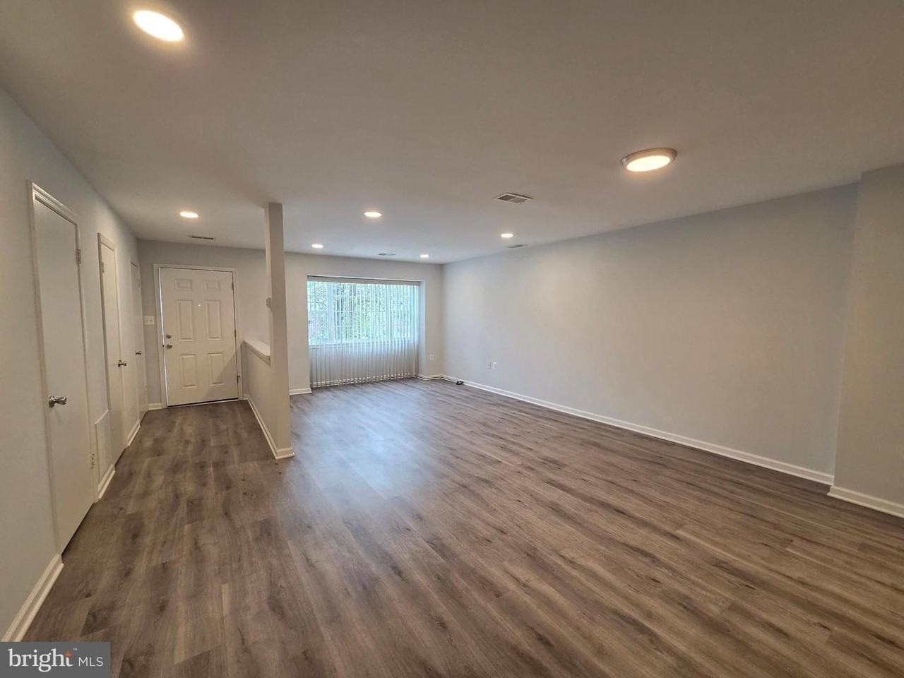 15040 Cherrywood Dr - Photo 3 of 18