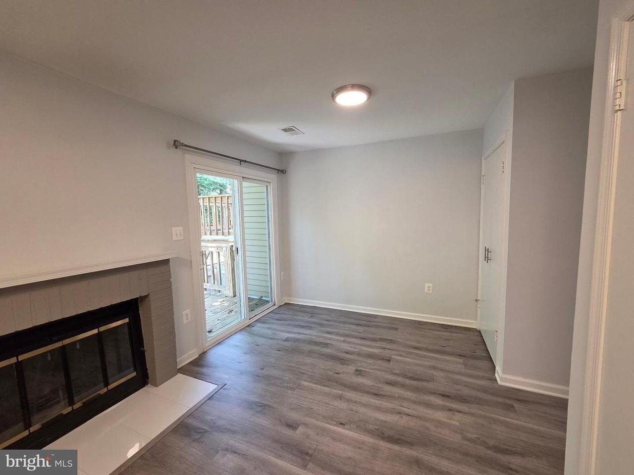 15040 Cherrywood Dr - Photo 5 of 18