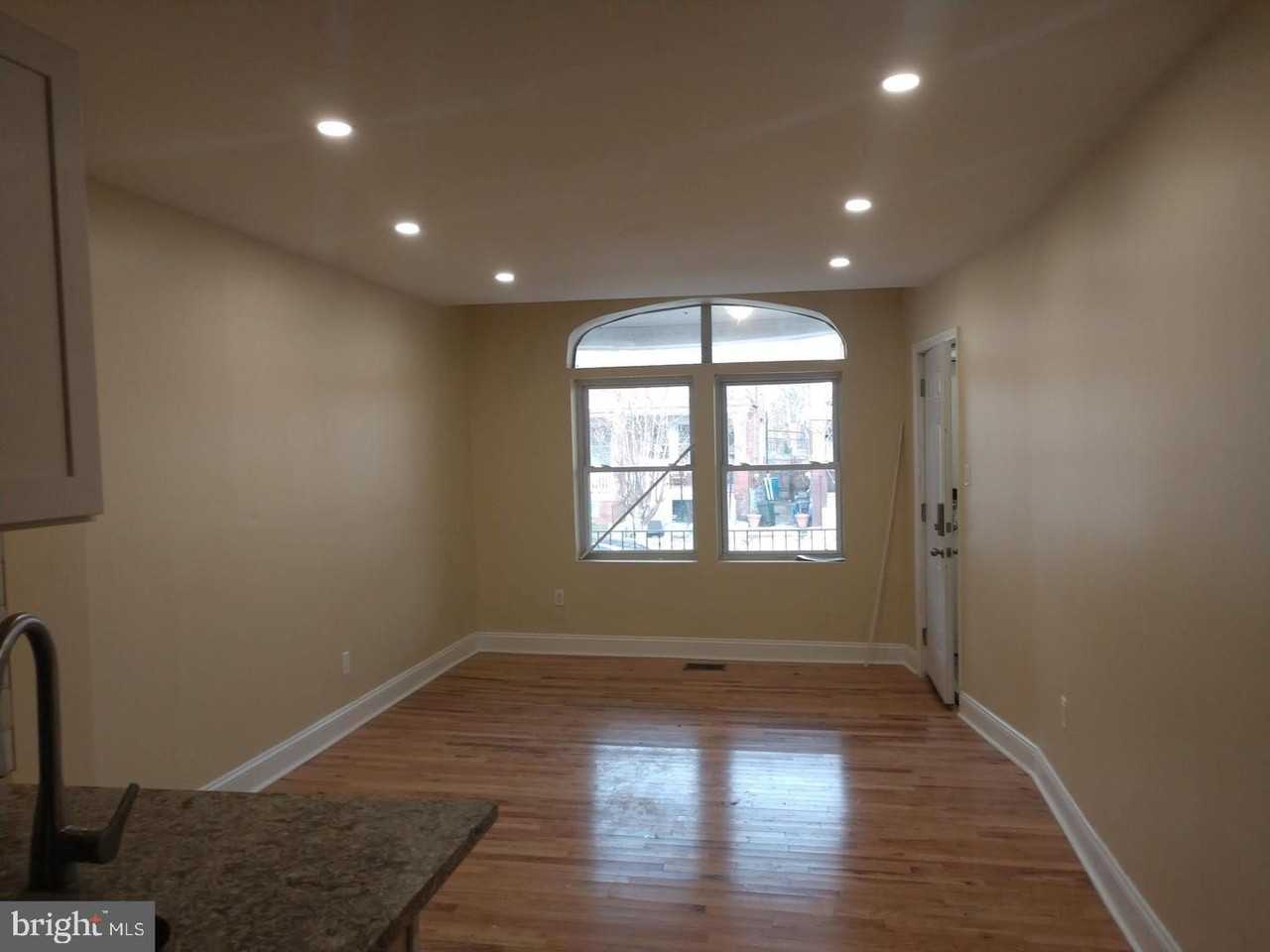 5224 W Columbia Ave - Photo 3 of 9