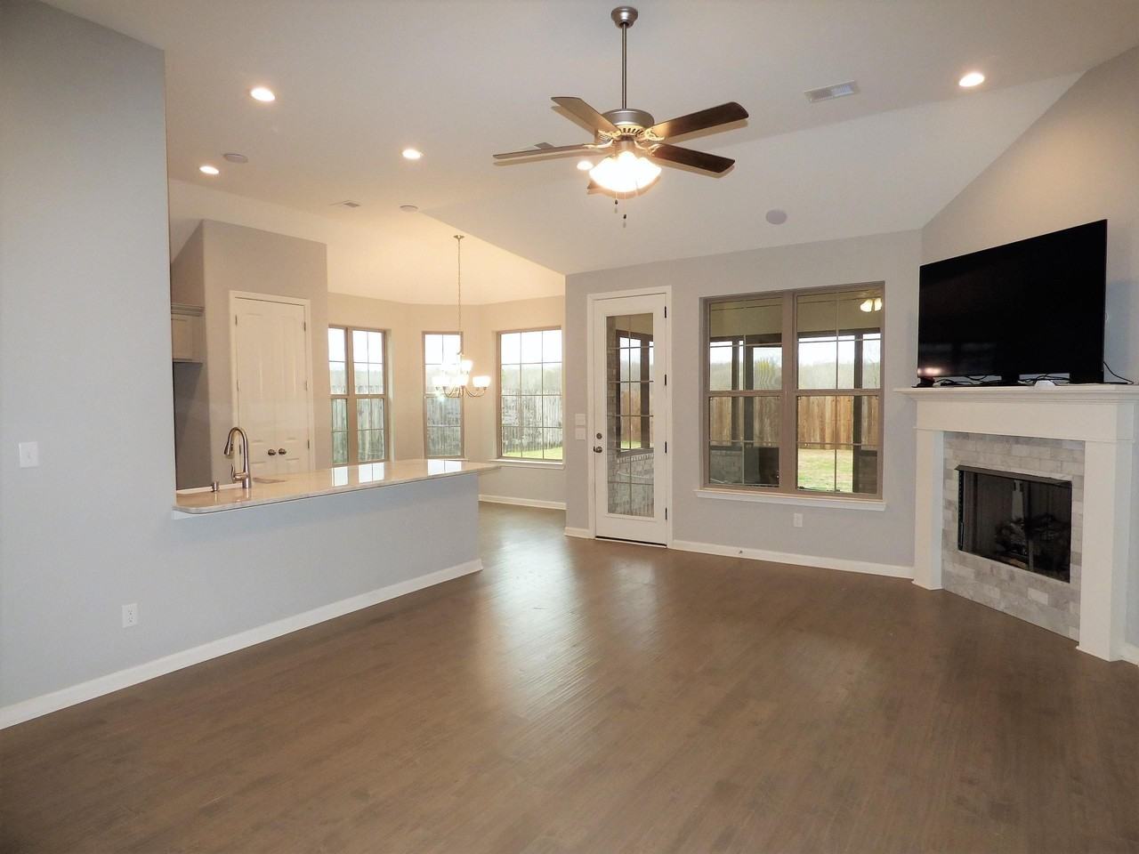 220 Misty Fields Rd - Photo 2 of 20