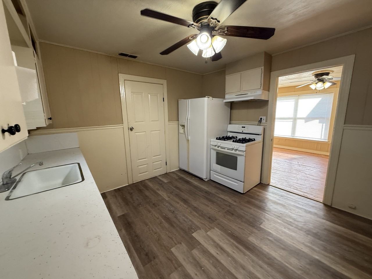 2425 Bolivar St #1 - Photo 5 of 20