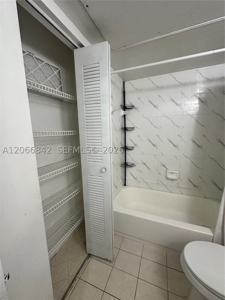 17515 Nw 67th Ct #N22 - Photo 7 of 25